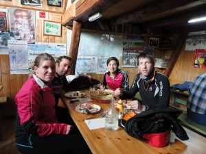 Comida en el Chalet de Gaillard. Parada obligatoria en una gran esquiada