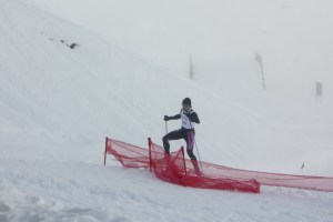 Jesus peleando entre la niebla