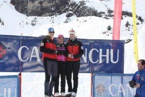 Podium Senior Damas: 1ª Cynthia (Irrintzi) 2ª Maitane (PRoncal) 3ª Aintzane (PRoncal).